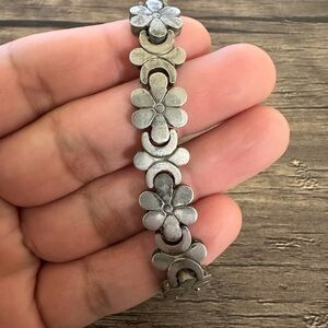 Vintage Floral Link Silver Bracelet